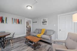 526 Hevey St #3