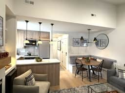 1123Woodside2Bed3Ba