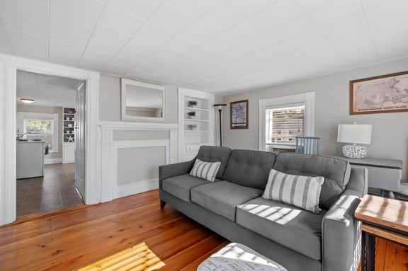 21B Portsmouth Ave