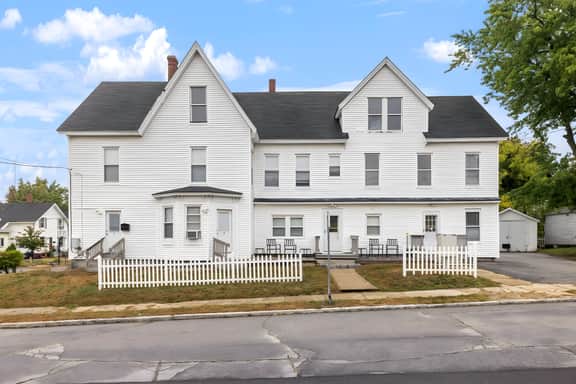 792 Grove St #2